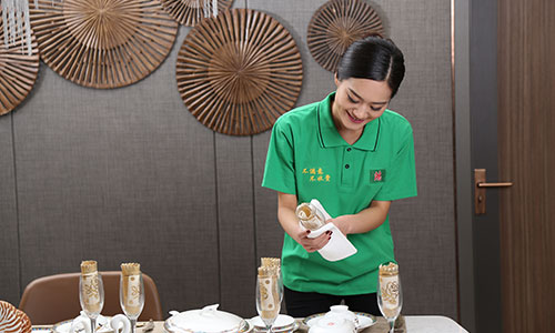 傢政(zheng)服(fu)務(wu)
